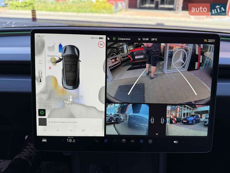 Седан Tesla Model 3 2024 в Львове