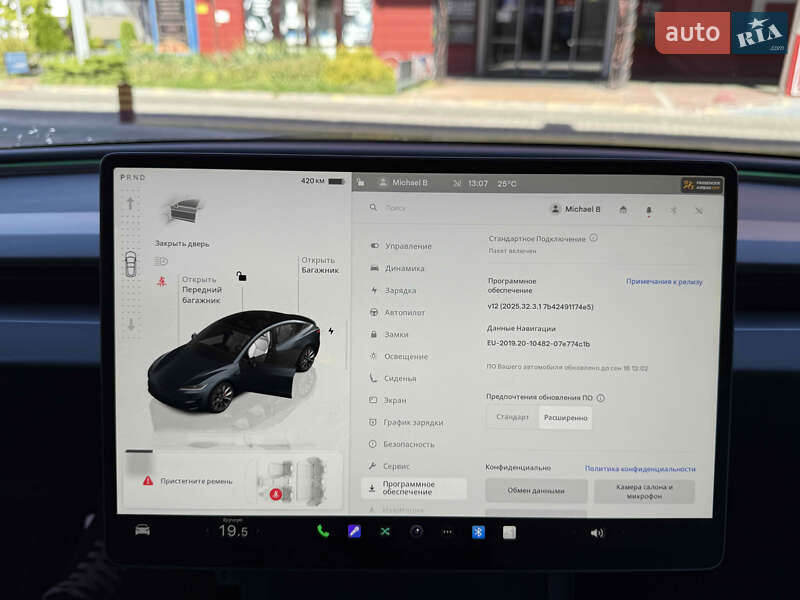 Седан Tesla Model 3 2024 в Львове