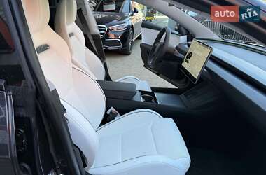 Седан Tesla Model 3 2024 в 
