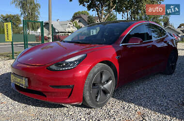 Седан Tesla Model 3 2019 в 