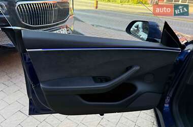Седан Tesla Model 3 2024 в 