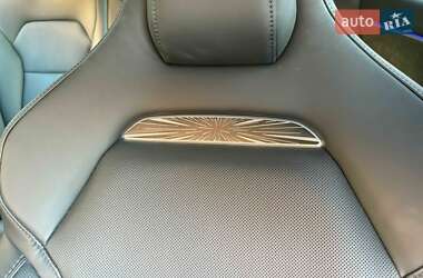 Седан Tesla Model 3 2024 в 
