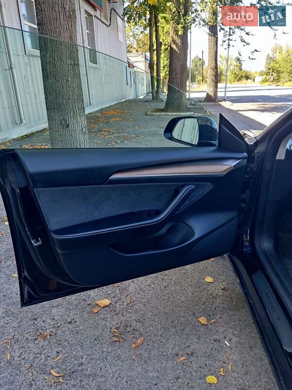 Седан Tesla Model 3 2022 в Дніпрі