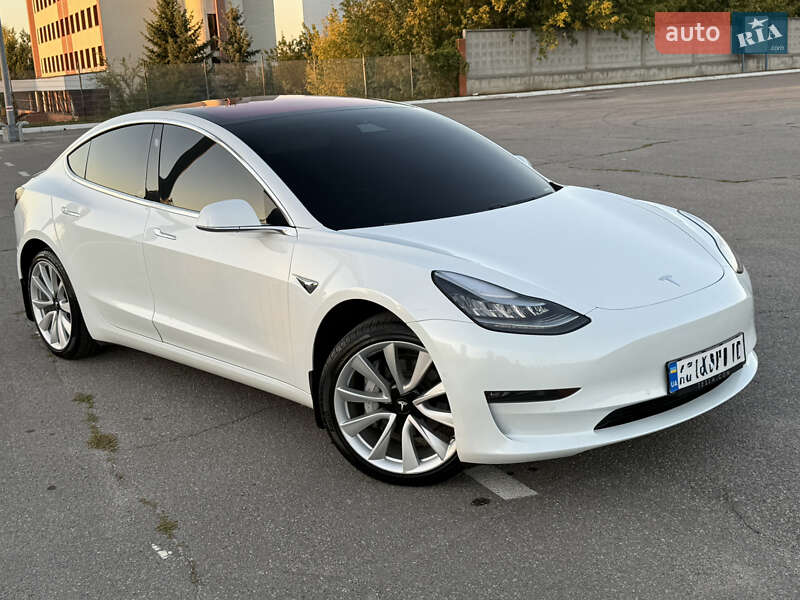 Tesla Model 3 2017