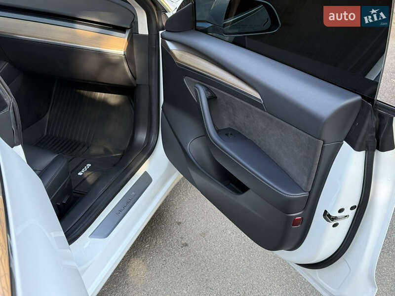 Седан Tesla Model 3 2017 в Харкові фото 22 Седан Tesla Model 3 2017 в Харкові