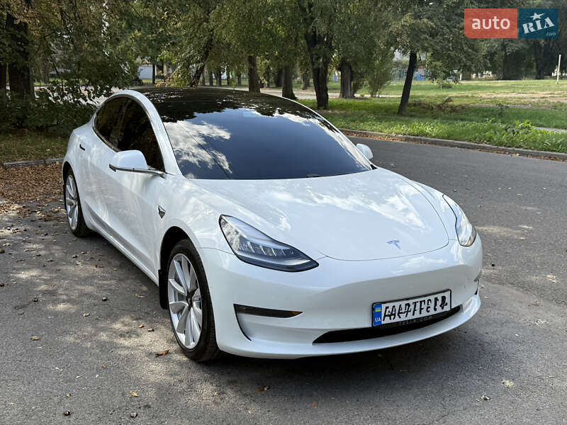 Седан Tesla Model 3 2017 в Харкові фото 40 Седан Tesla Model 3 2017 в Харкові