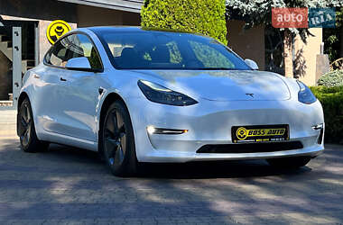 Седан Tesla Model 3 2022 в Львові