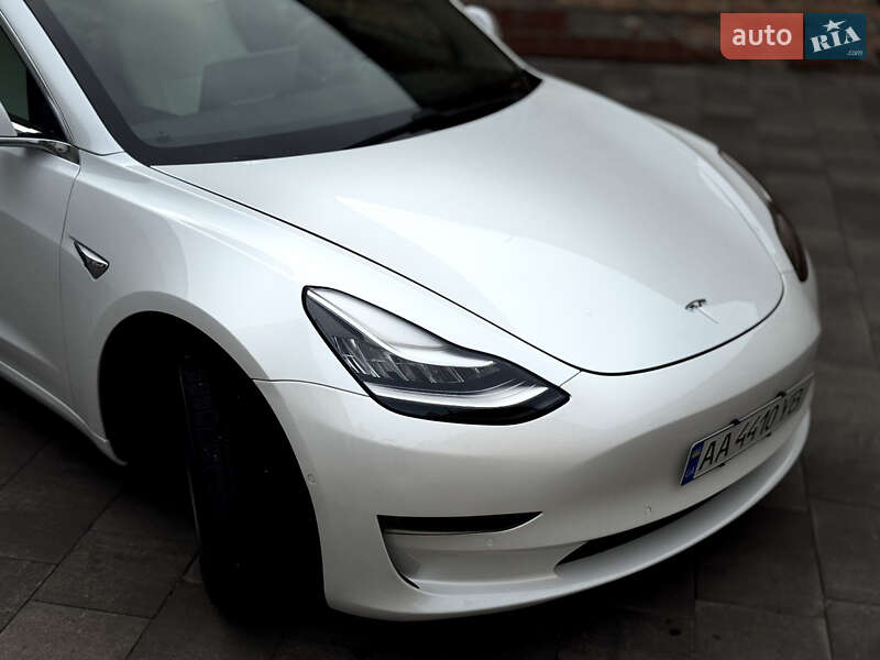 Седан Tesla Model 3 2020 в Белой Церкви