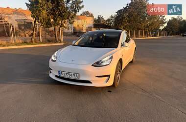 Седан Tesla Model 3 2019 в 