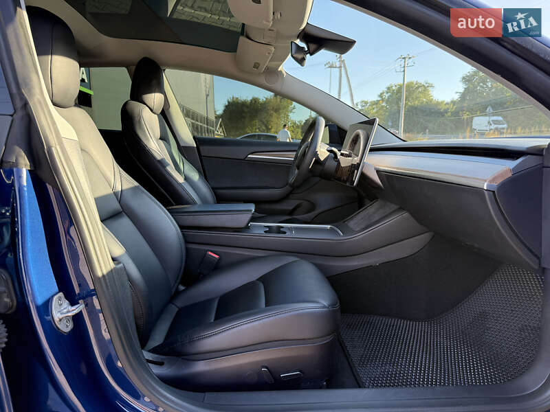 Седан Tesla Model 3 2022 в Львове фото 13 Седан Tesla Model 3 2022 в Львове