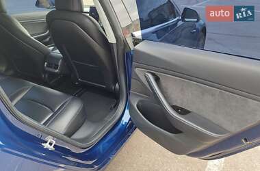 Седан Tesla Model 3 2018 в Киеве