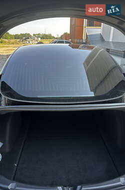 Седан Tesla Model 3 2019 в 