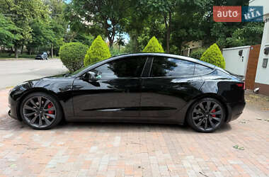 Седан Tesla Model 3 2020 в 