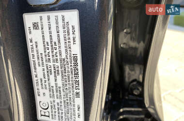 Седан Tesla Model 3 2024 в 