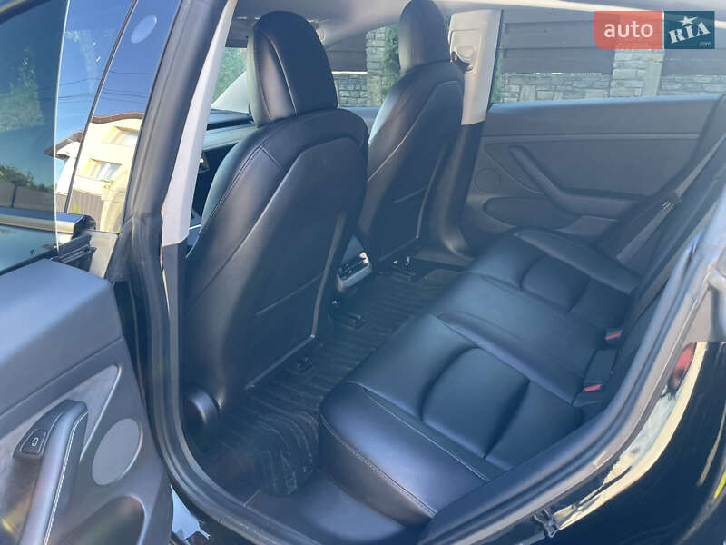 Седан Tesla Model 3 2021 в Хмельницькому
