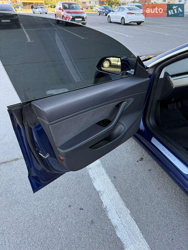 Седан Tesla Model 3 2019 в Запорожье