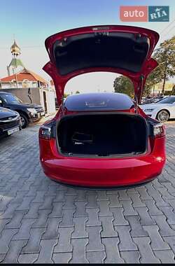 Седан Tesla Model 3 2018 в 