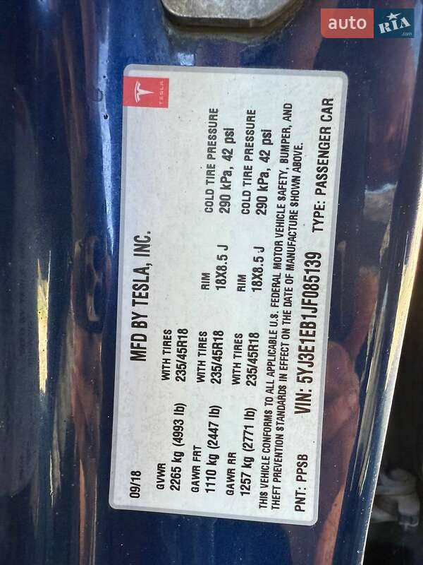 Седан Tesla Model 3 2018 в Луцьку