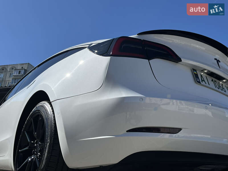 Седан Tesla Model 3 2021 в Белой Церкви