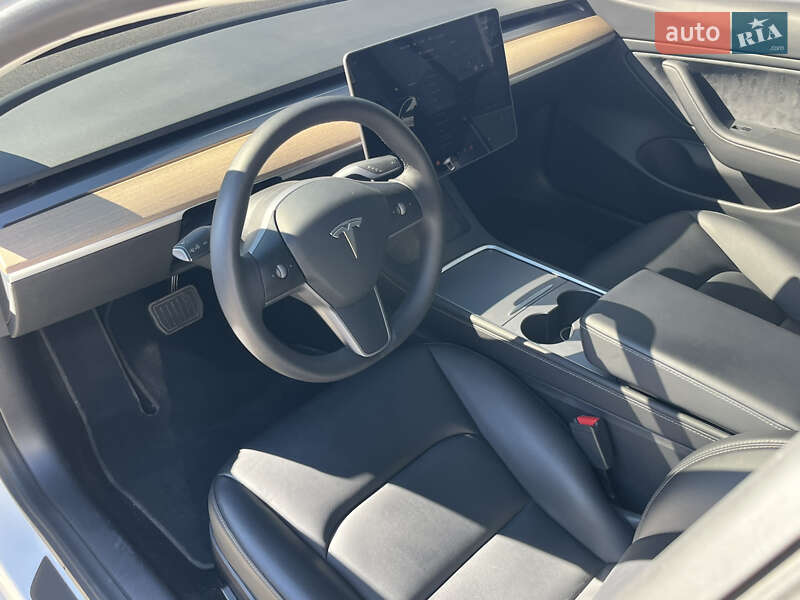 Седан Tesla Model 3 2021 в Белой Церкви