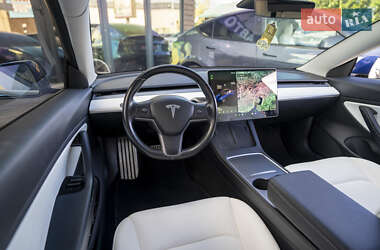 Седан Tesla Model 3 2018 в 