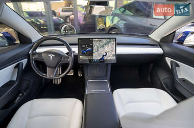 Седан Tesla Model 3 2018 в 