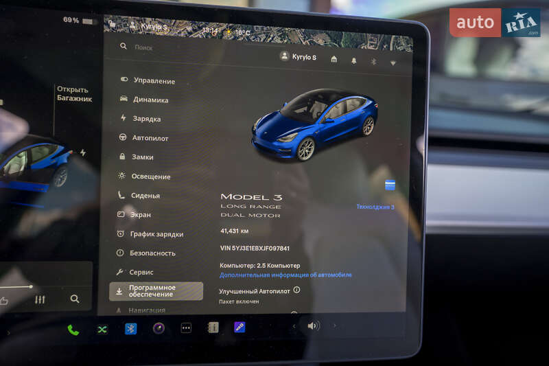 Седан Tesla Model 3 2018 в Києві