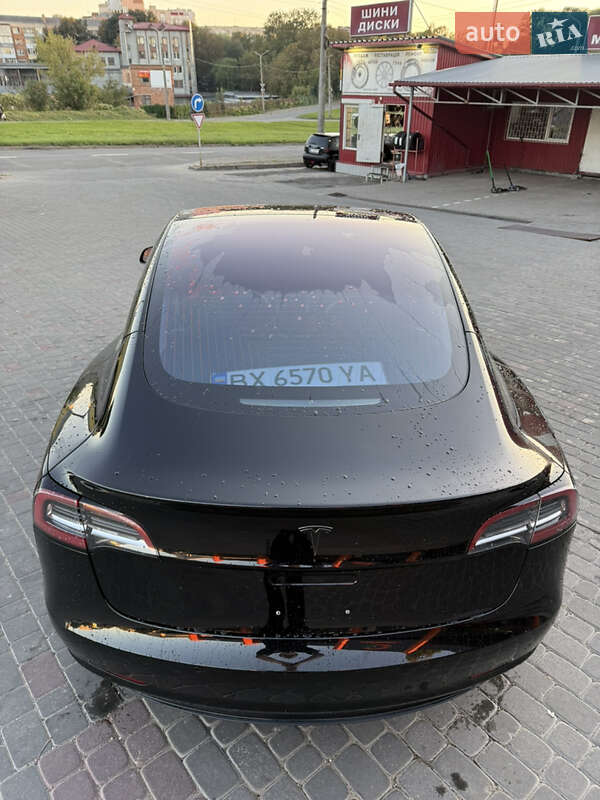Седан Tesla Model 3 2018 в Хмельницком