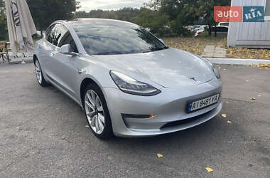 Седан Tesla Model 3 2018 в Броварах