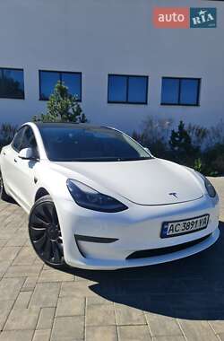 Седан Tesla Model 3 2023 в Луцке