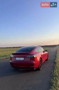 Седан Tesla Model 3 2018 в Черкассах