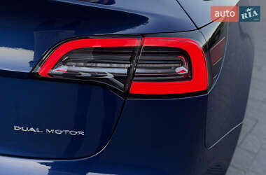Седан Tesla Model 3 2018 в 