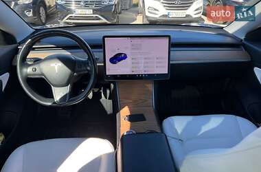 Седан Tesla Model 3 2018 в 