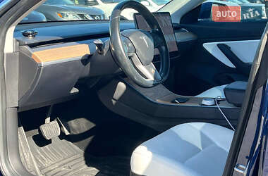 Седан Tesla Model 3 2018 в 