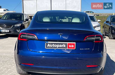 Седан Tesla Model 3 2018 в 