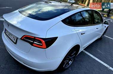 Седан Tesla Model 3 2021 в Хмельницком