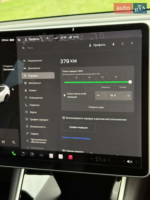 Седан Tesla Model 3 2019 в Львове