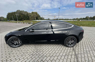 Седан Tesla Model 3 2018 в 