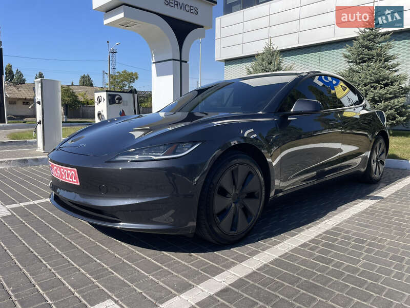 Седан Tesla Model 3 2024 в Одесі