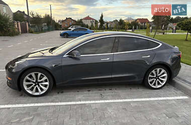 Седан Tesla Model 3 2018 в 