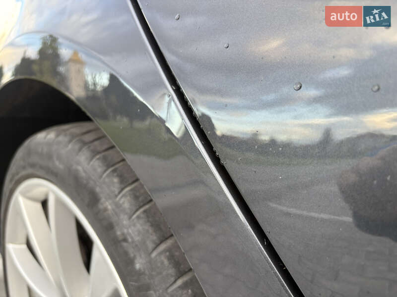 Седан Tesla Model 3 2018 в Львові