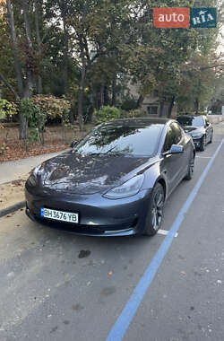 Седан Tesla Model 3 2019 в 