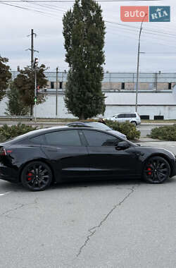 Седан Tesla Model 3 2020 в 