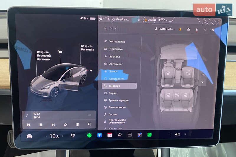 Седан Tesla Model 3 2020 в Львові