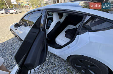 Седан Tesla Model 3 2023 в 