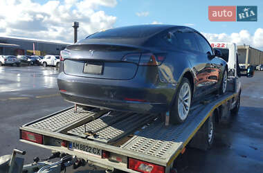 Седан Tesla Model 3 2022 в Києві