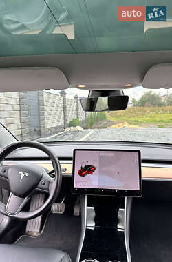 Седан Tesla Model 3 2019 в 