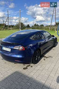 Седан Tesla Model 3 2018 в 