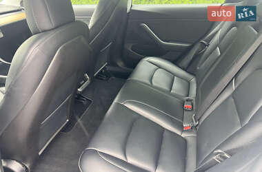 Седан Tesla Model 3 2019 в 