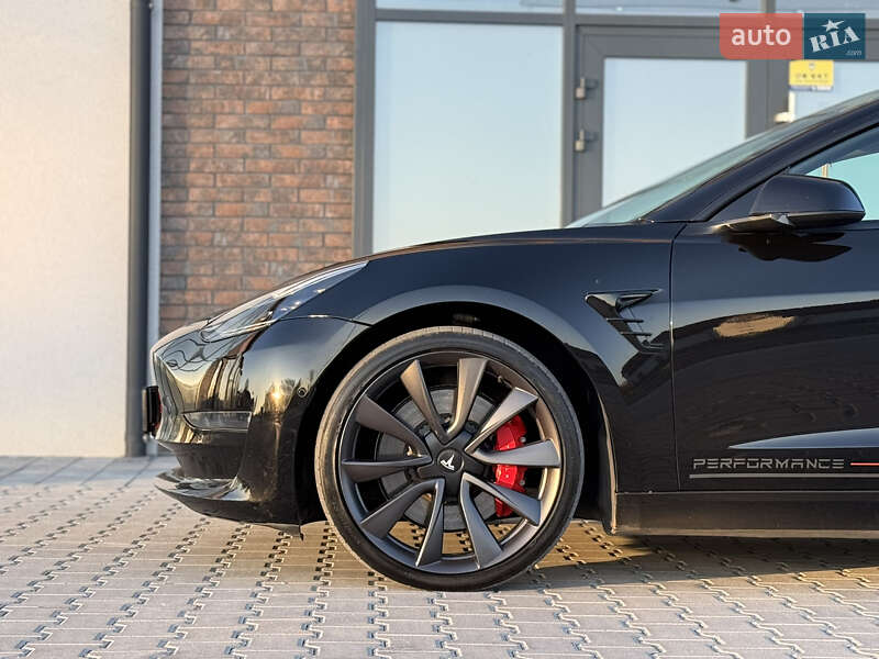 Седан Tesla Model 3 2019 в Тернополі фото 18 Седан Tesla Model 3 2019 в Тернополі